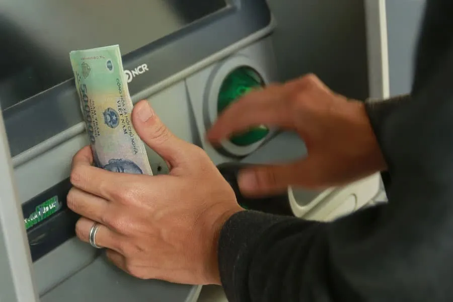 Thẻ ATM là gì? Tất cả những điều cần biết về thẻ ATM