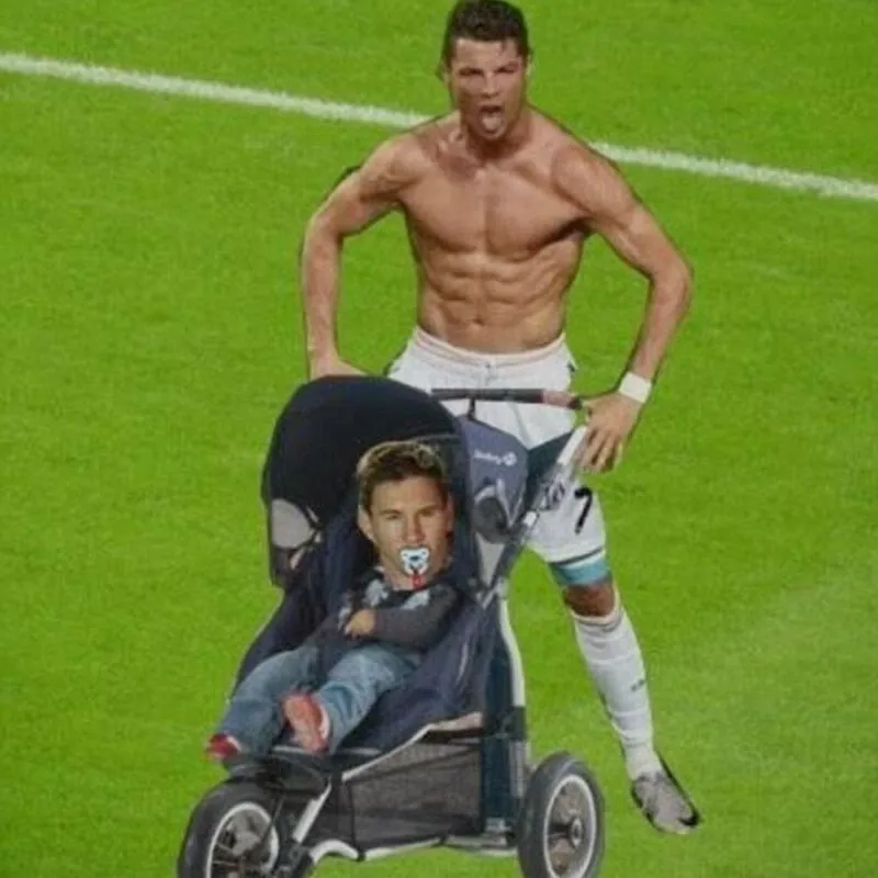 Bộ ảnh của siêu sao bóng đá meme Ronaldo khi gặp gỡ văn hóa meme