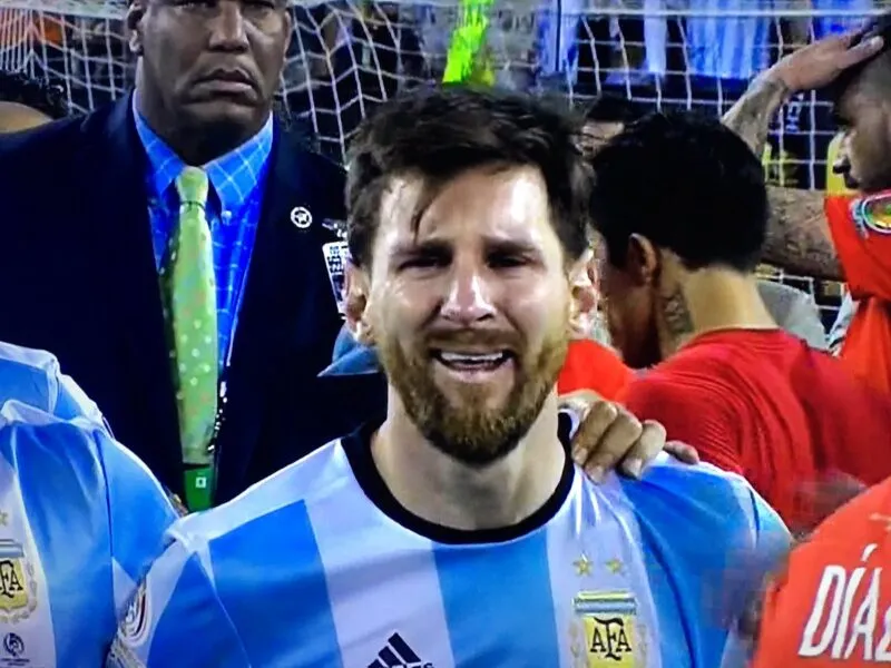 Những hình ảnh Messi meme bá đạo về bóng đá và cuộc sống