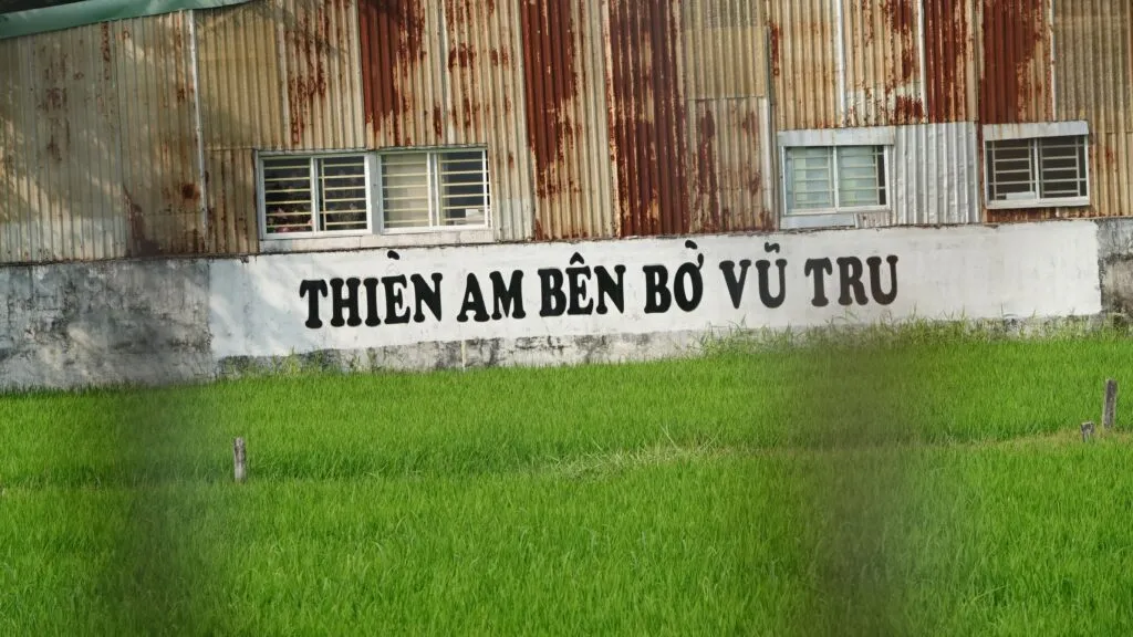 Thầy ông nội meme với bộ ảnh meme hài hước gây bão mạng xã hội