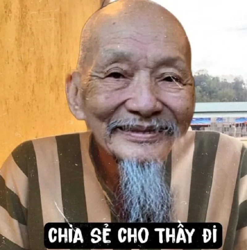 Thầy ông nội meme với bộ ảnh meme hài hước gây bão mạng xã hội