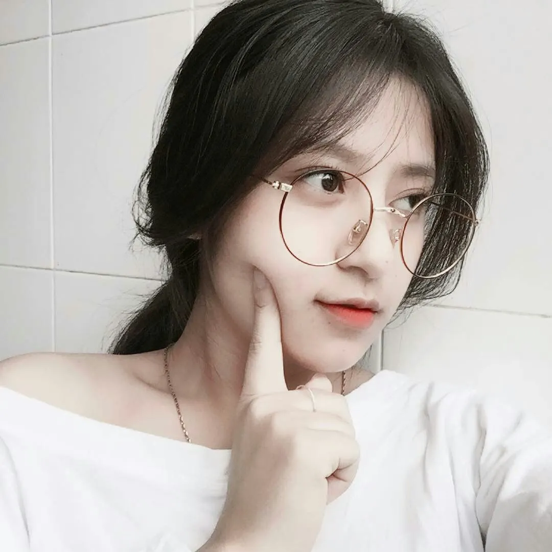 Top 99+ ảnh gái xinh tóc dài đeo kính siêu cute dễ thương