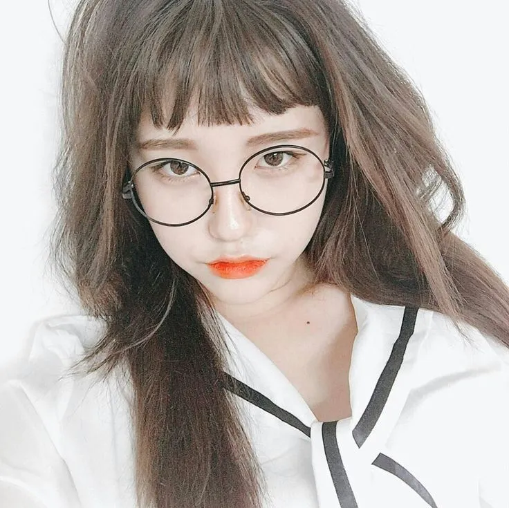 Top 99+ ảnh gái xinh tóc dài đeo kính siêu cute dễ thương